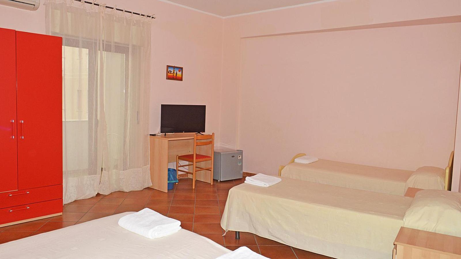 Splash'S Rooms สปาดาฟอรา ภายนอก รูปภาพ