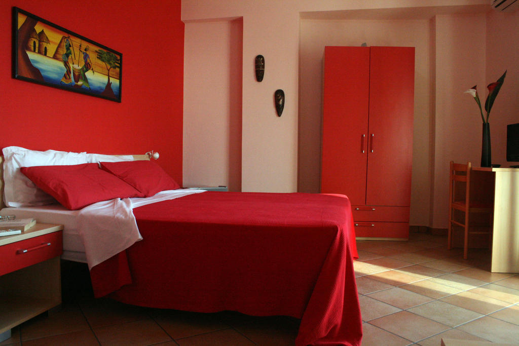 Splash'S Rooms สปาดาฟอรา ห้อง รูปภาพ